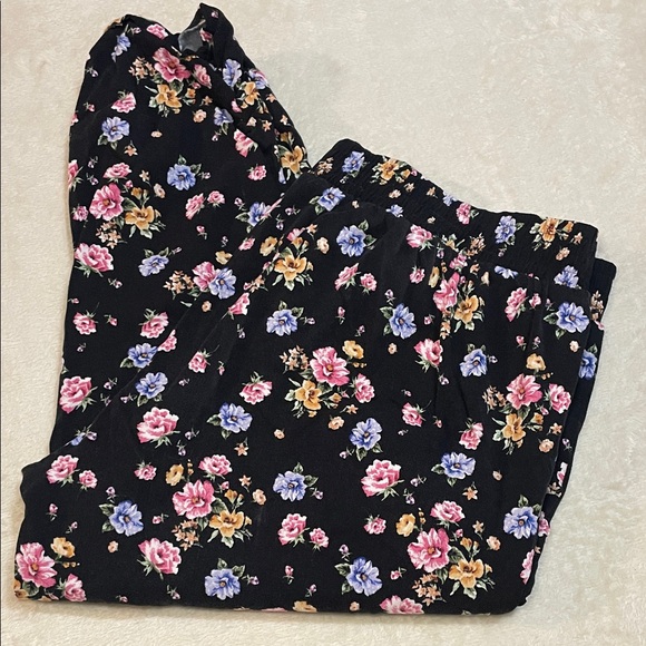 torrid Pants - torrid Black Floral Pants with Pink, Blue & Yellow Blooms Capris